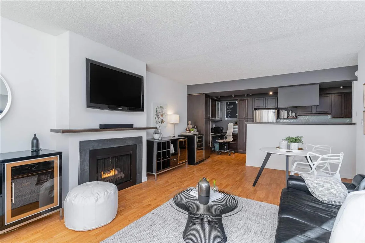 Photo of 1515 Chesterfield